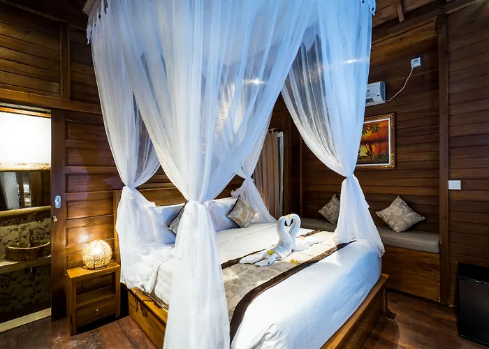 Radiance Sunset Guest house 4*