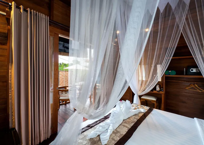 Radiance Sunset Guest house 4*